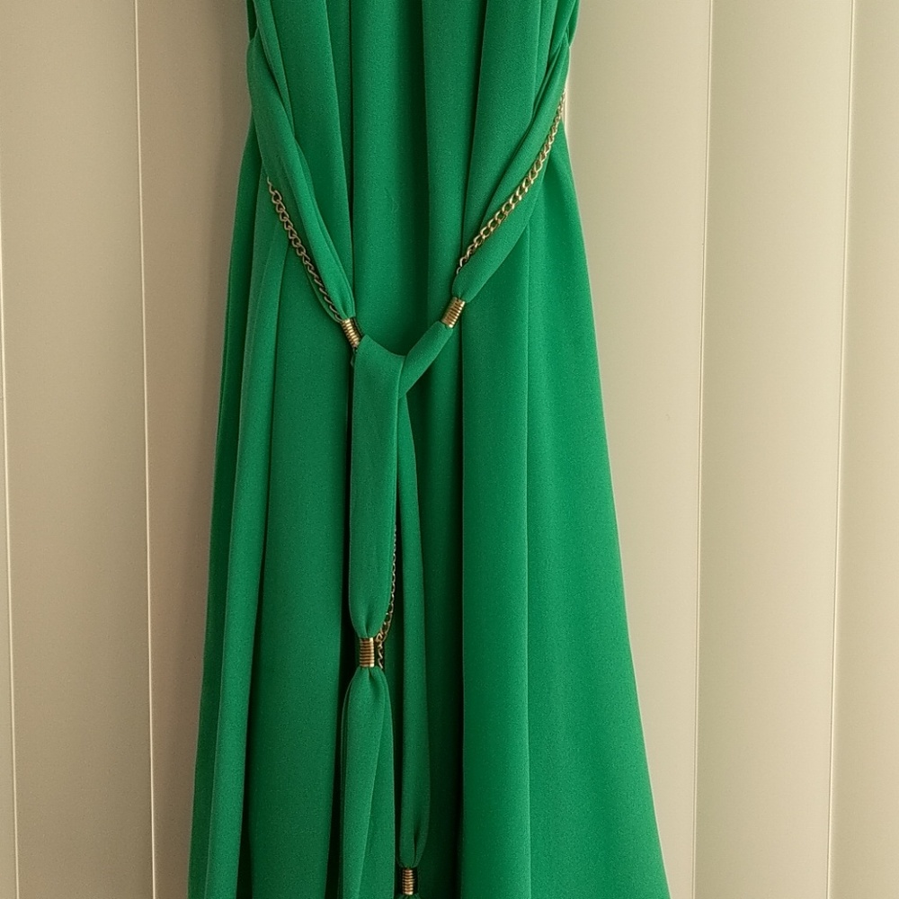 Dress ⚡⚡ - Picture 2 of 4